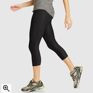 Eddie Bauer Women’s Trail Tight High Rise Capris M